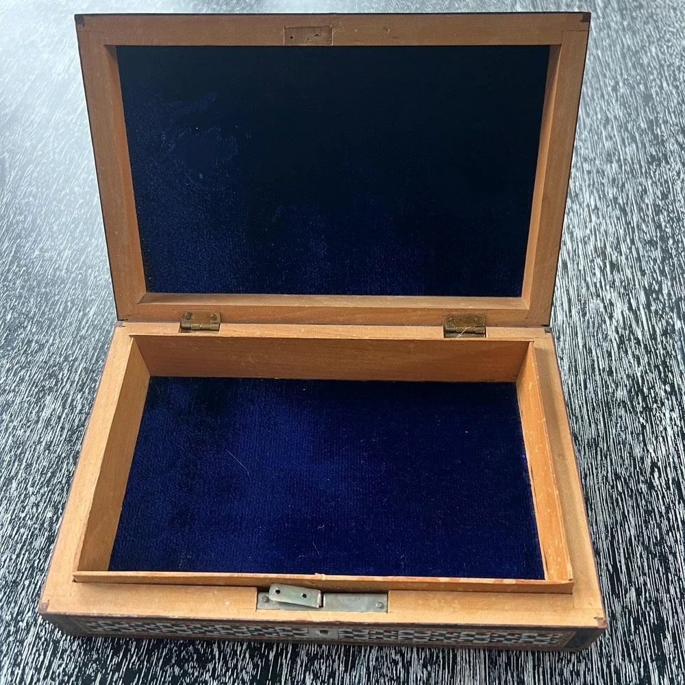 Vintage Wooden Marquetry Jewelry Box White,‎ Red, Green, Blue